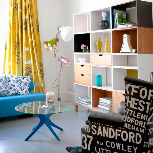 8-сomfortable-modern-living-rooms-Retro