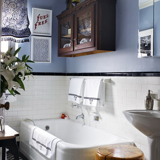 3-small-ideas-small-bathrooms-Small-1920s-inspired-bathroom