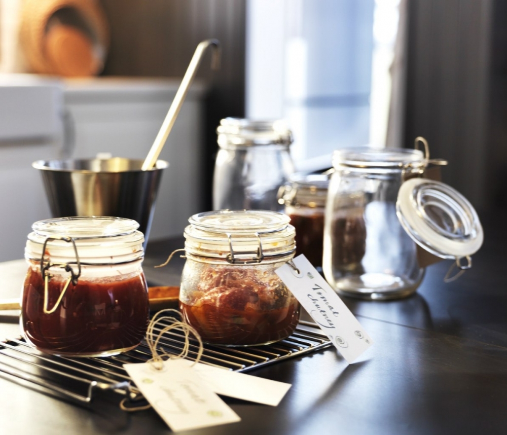 4-ready-winter-ikea-jars-racks-accessories