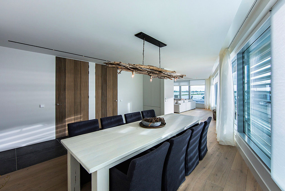 7-bright-living-room