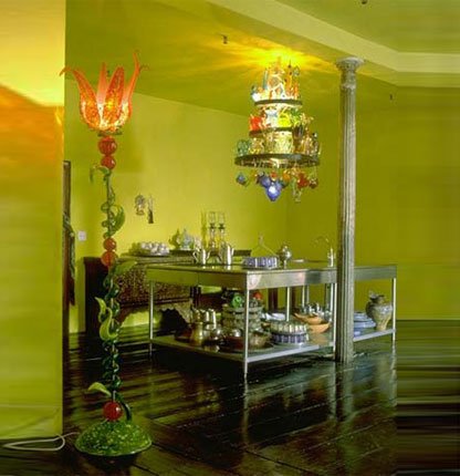 3-green-walls