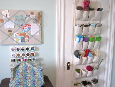 5-small pockets for needlework