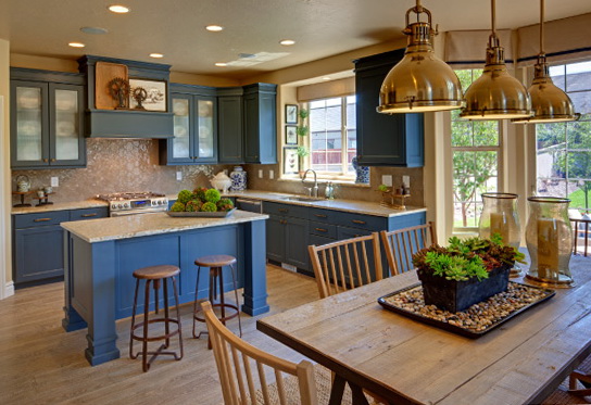 5-blue interior